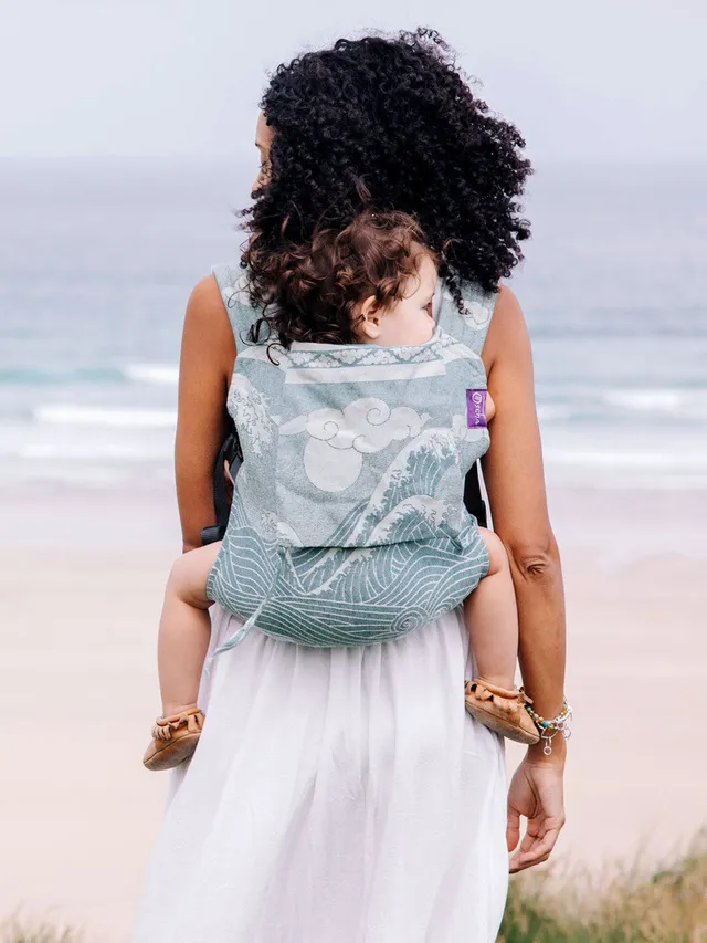Okinami Kaio Bairn Baby Carrier by Oscha